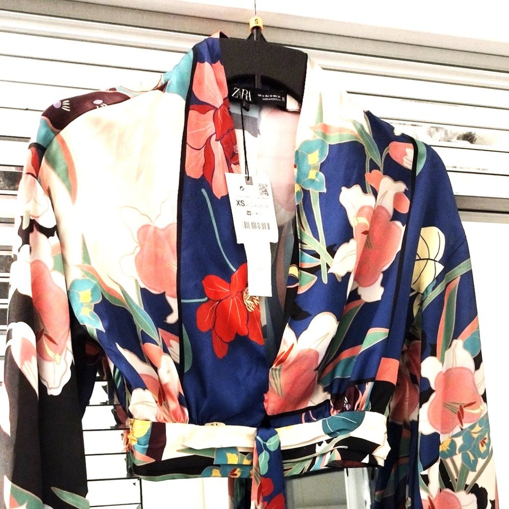 Zara cropped top floral printed blouse